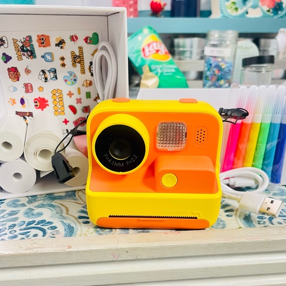 NIB Instant Print Kids Camera - Picture 2 of 3